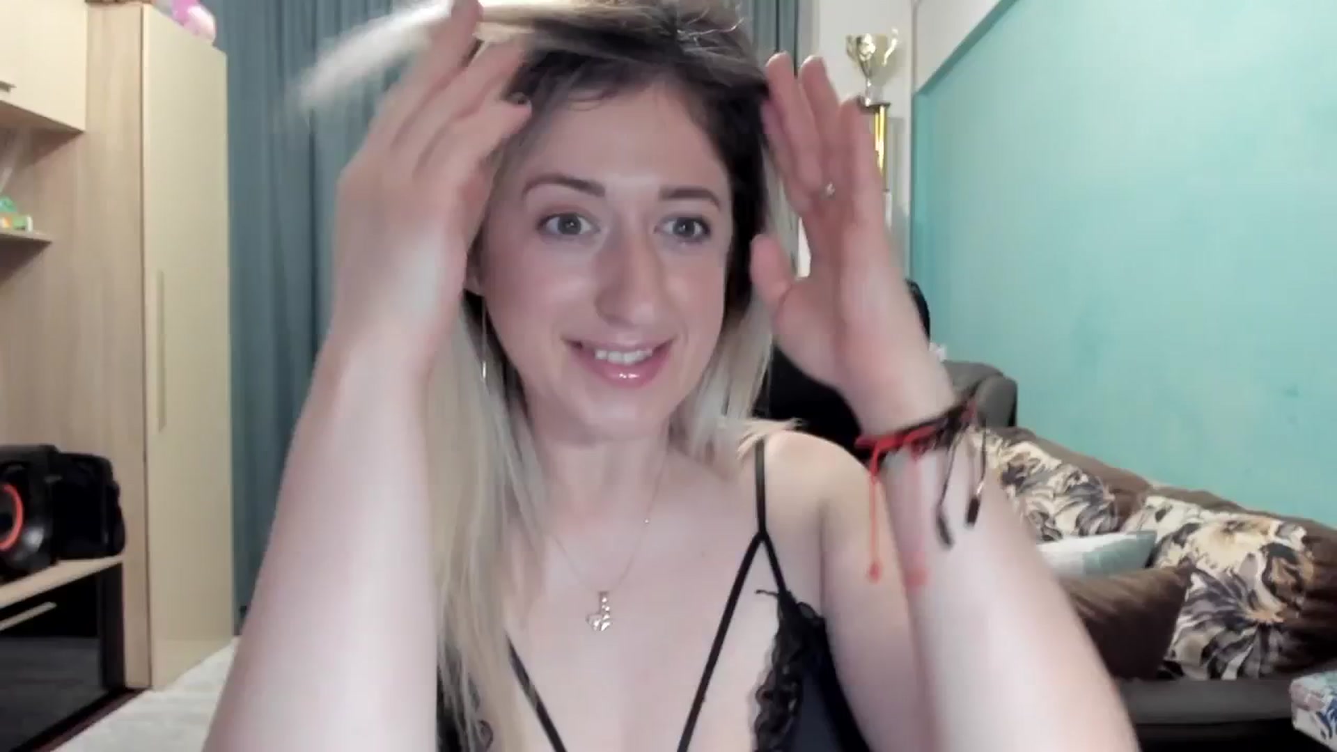 Gallery image thumbnail from SweetDelia_'s myfreecams stream on, 04/22/2026, 01:55 image 9 of 20