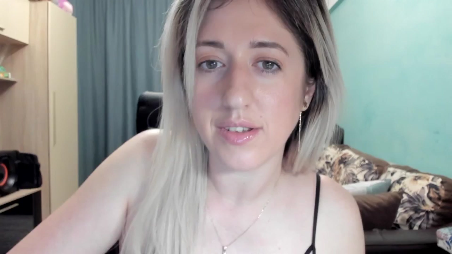 Gallery image thumbnail from SweetDelia_'s myfreecams stream on, 04/22/2026, 01:55 image 7 of 20
