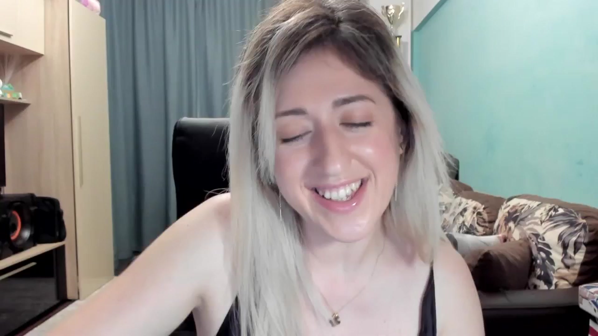 Gallery image thumbnail from SweetDelia_'s myfreecams stream on, 04/23/2026, 02:17 image 5 of 20