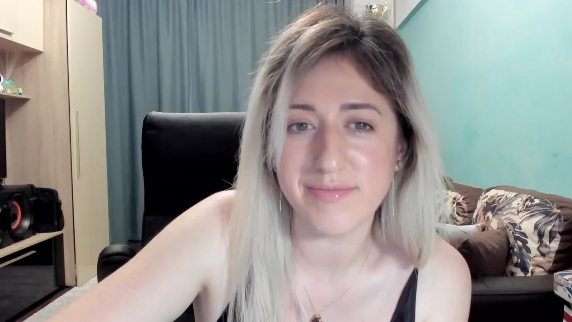 Gallery image thumbnail from SweetDelia_'s myfreecams stream on, 04/23/2026, 02:17 image 3 of 20