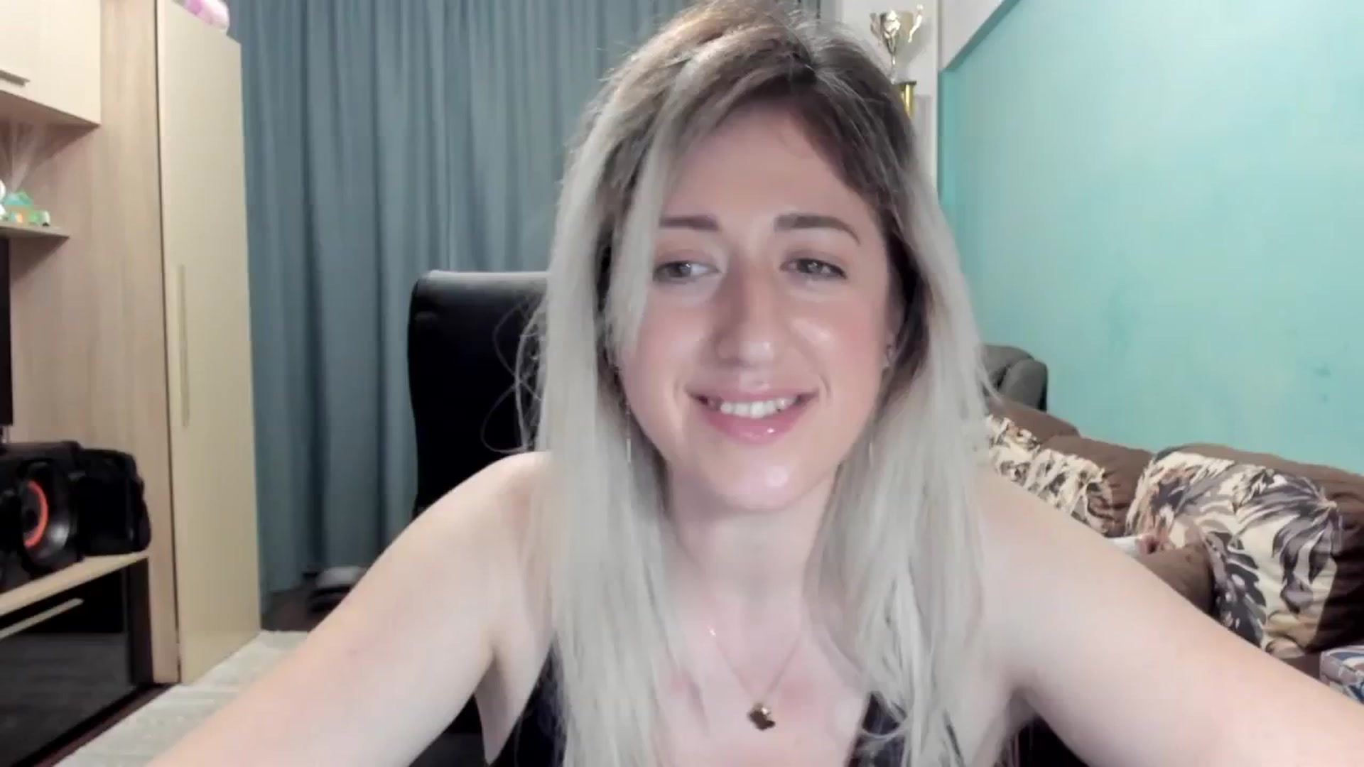 Gallery image thumbnail from SweetDelia_'s myfreecams stream on, 04/23/2026, 02:17 image 11 of 20