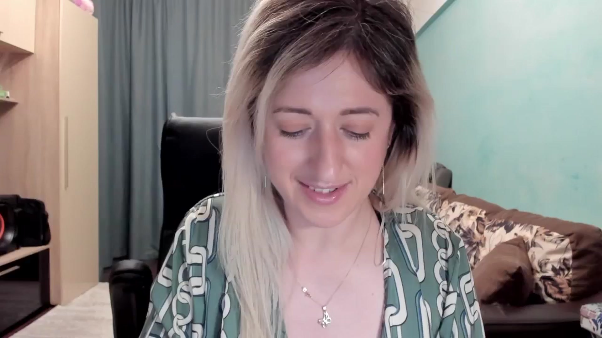 Gallery image thumbnail from SweetDelia_'s myfreecams stream on, 04/25/2026, 02:28 image 20 of 20