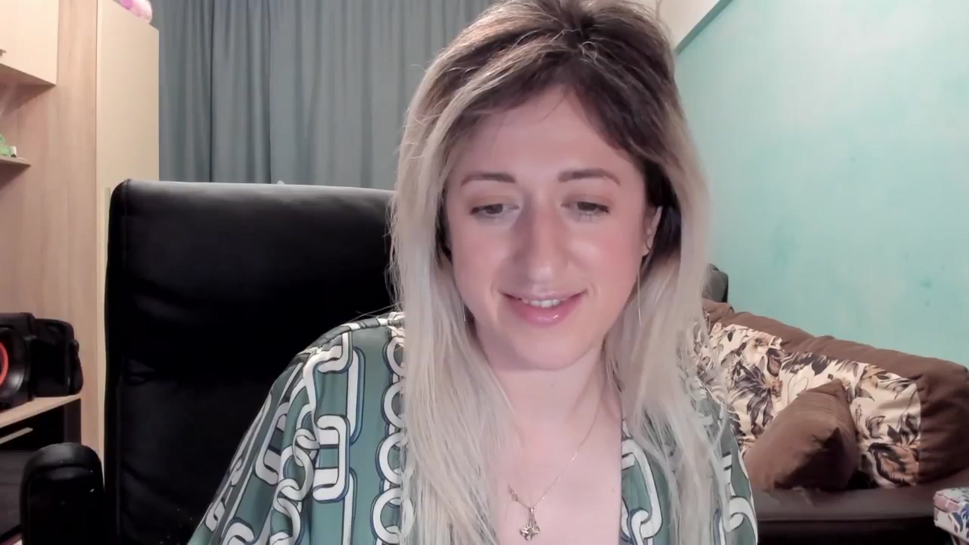Gallery image thumbnail from SweetDelia_'s myfreecams stream on, 04/25/2026, 02:28 image 11 of 20