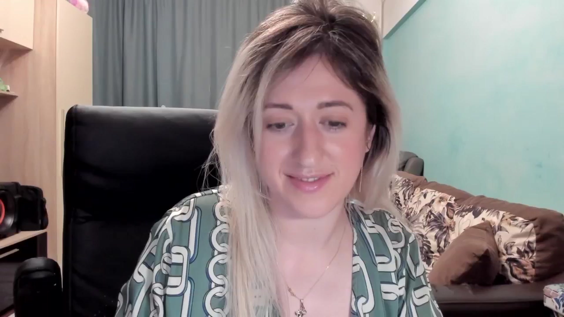 Gallery image thumbnail from SweetDelia_'s myfreecams stream on, 04/25/2026, 02:28 image 14 of 20