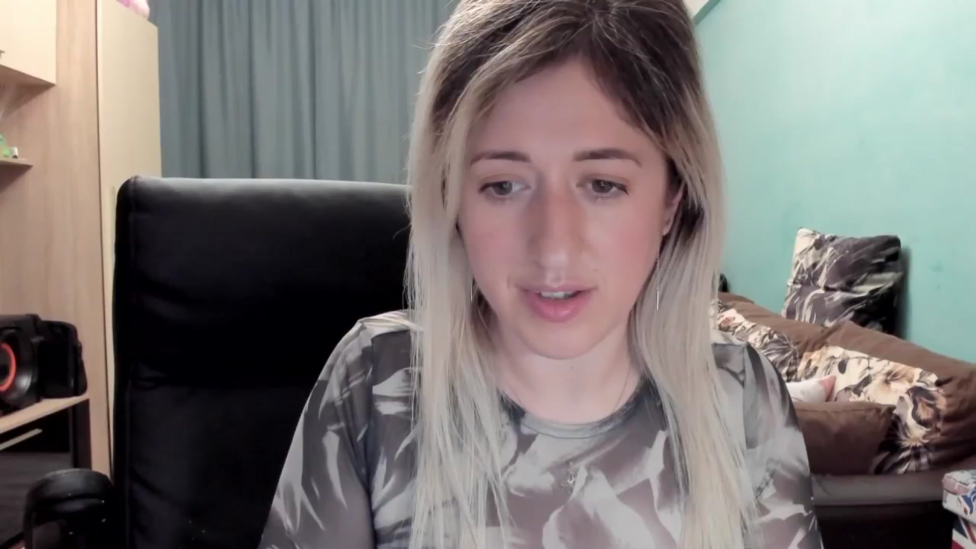 Gallery image thumbnail from SweetDelia_'s myfreecams stream on, 04/27/2026, 02:13 image 11 of 20