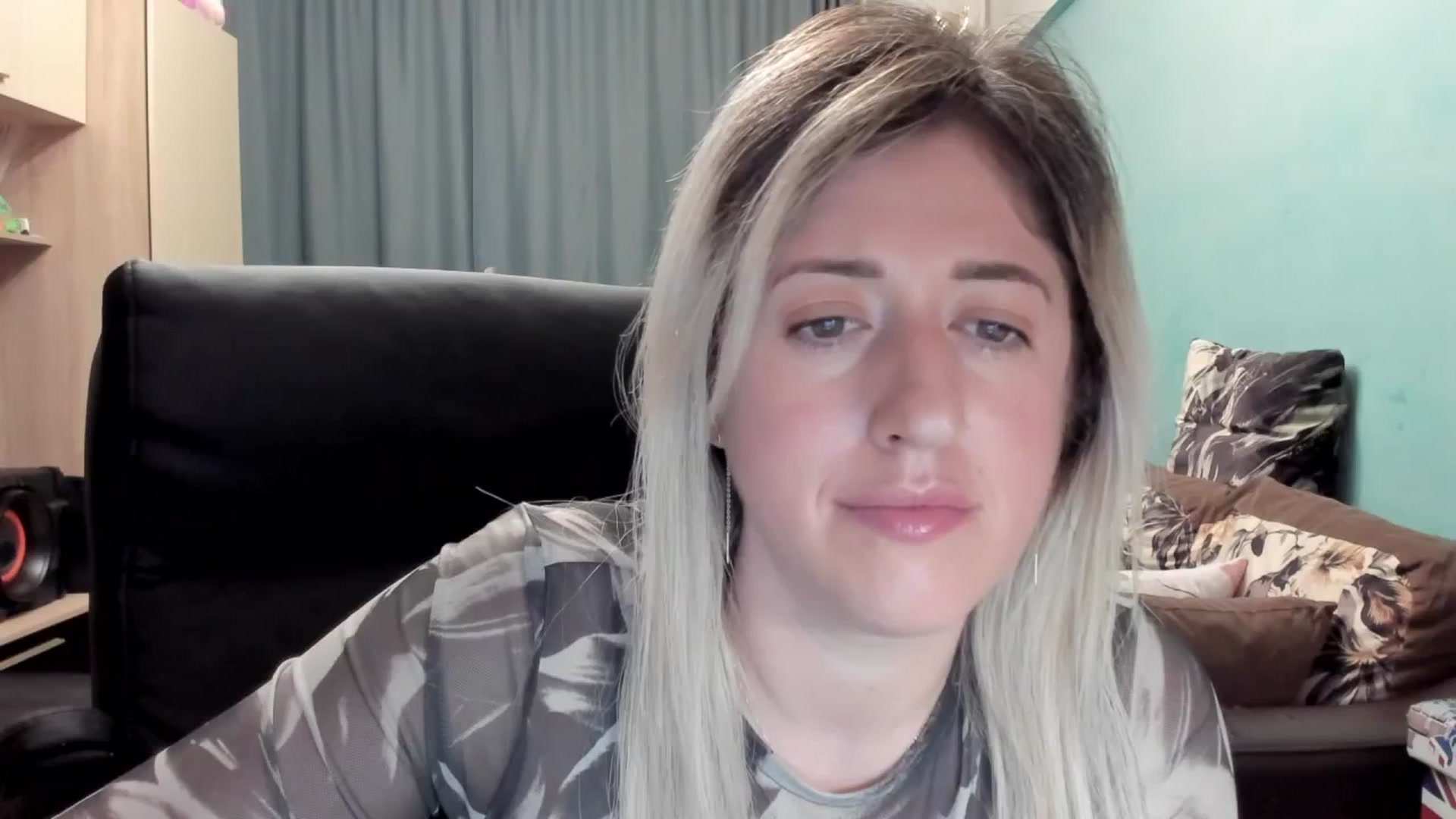 Gallery image thumbnail from SweetDelia_'s myfreecams stream on, 04/27/2026, 02:13 image 3 of 20