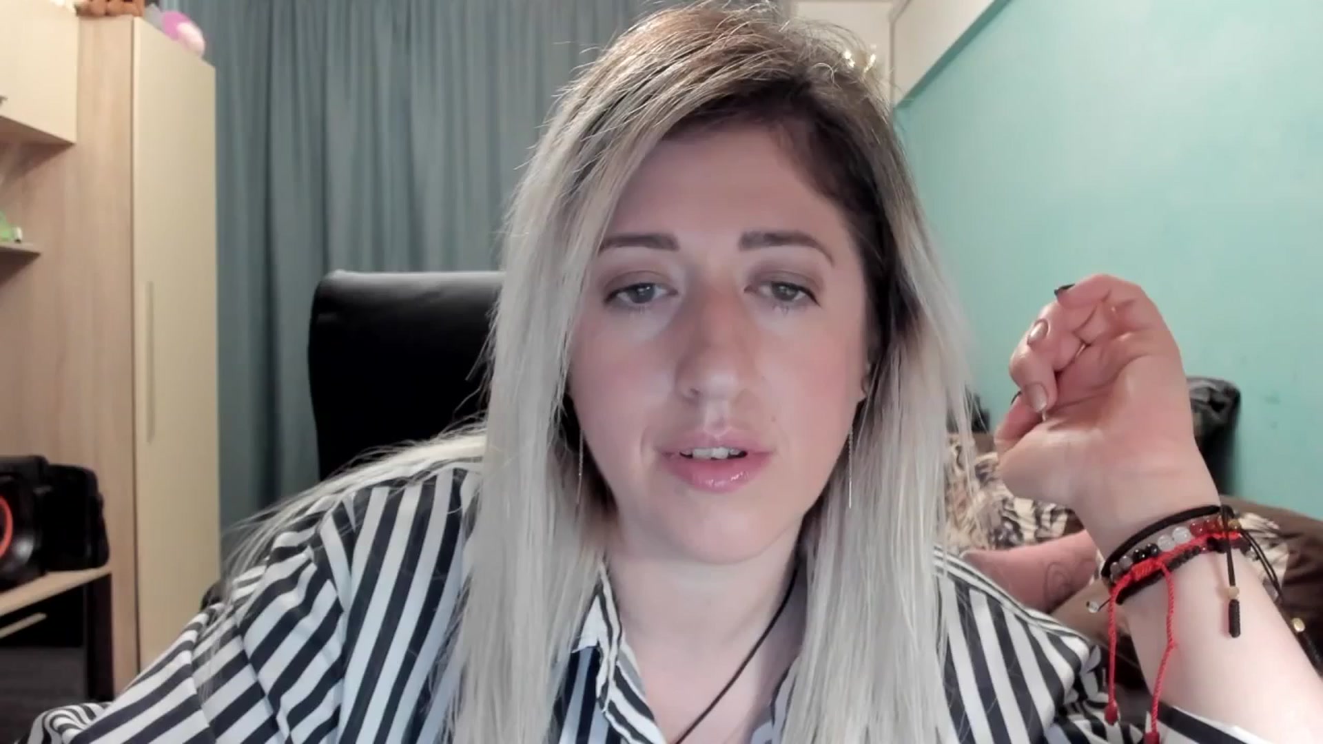 Gallery image thumbnail from SweetDelia_'s myfreecams stream on, 04/28/2026, 24:50 image 8 of 20