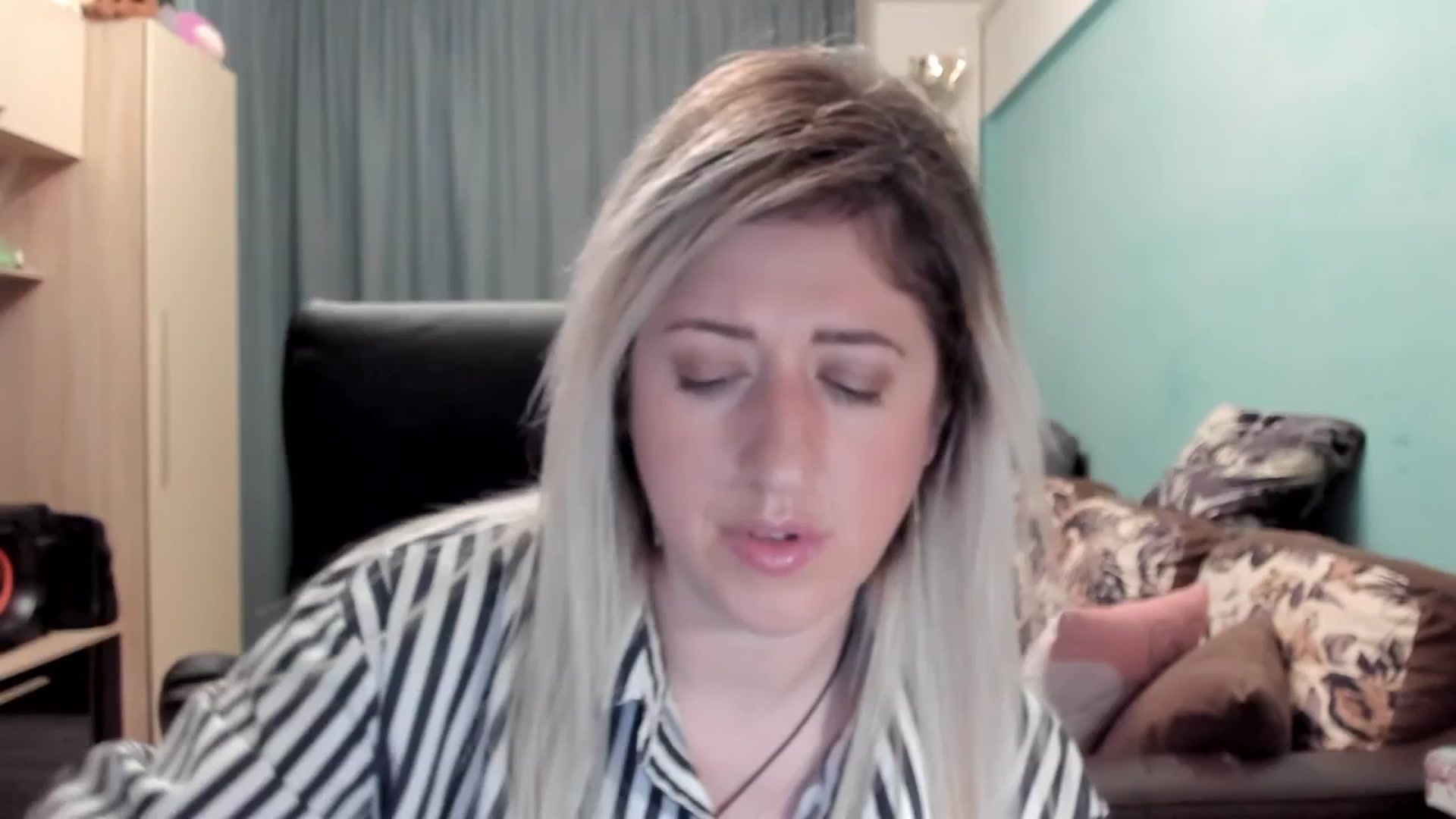 Gallery image thumbnail from SweetDelia_'s myfreecams stream on, 04/28/2026, 24:50 image 15 of 20