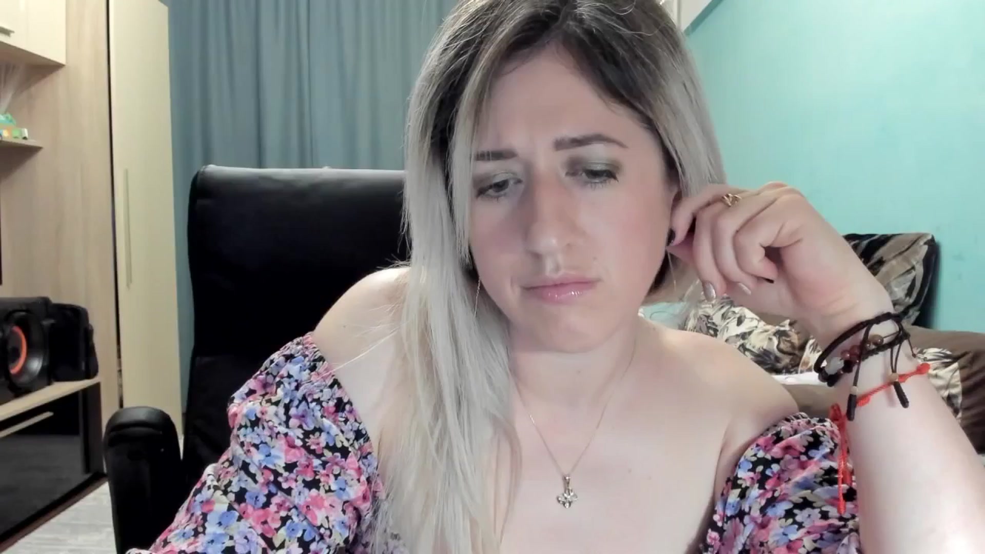 Gallery image thumbnail from SweetDelia_'s myfreecams stream on, 04/30/2026, 24:28 image 6 of 20