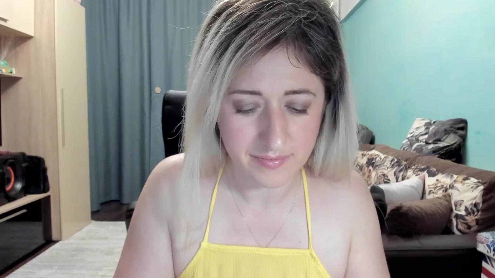 Gallery image thumbnail from SweetDelia_'s myfreecams stream on, 05/02/2026, 24:07 image 3 of 20