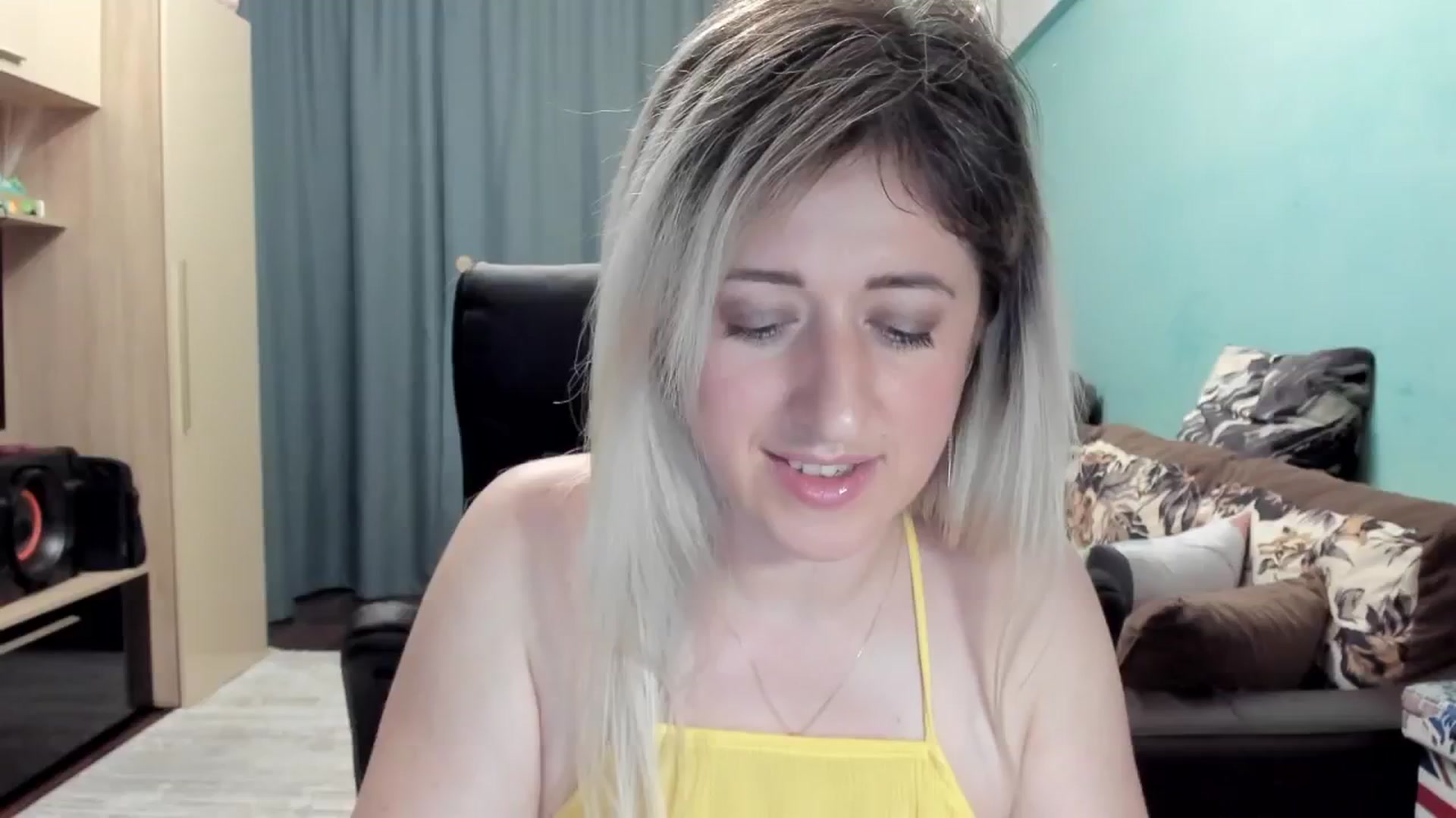 Gallery image thumbnail from SweetDelia_'s myfreecams stream on, 05/02/2026, 24:07 image 5 of 20