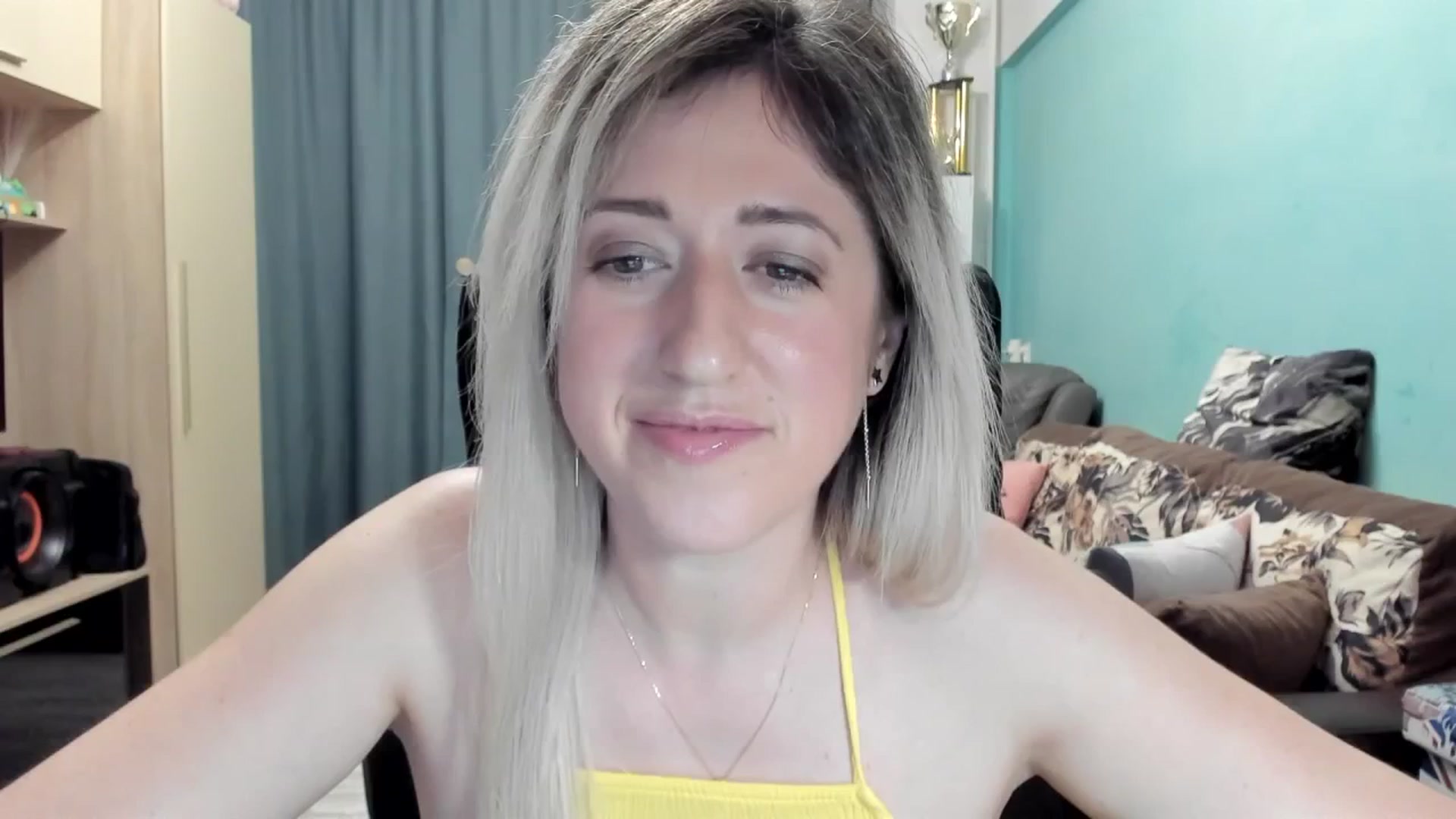 Gallery image thumbnail from SweetDelia_'s myfreecams stream on, 05/02/2026, 24:07 image 18 of 20