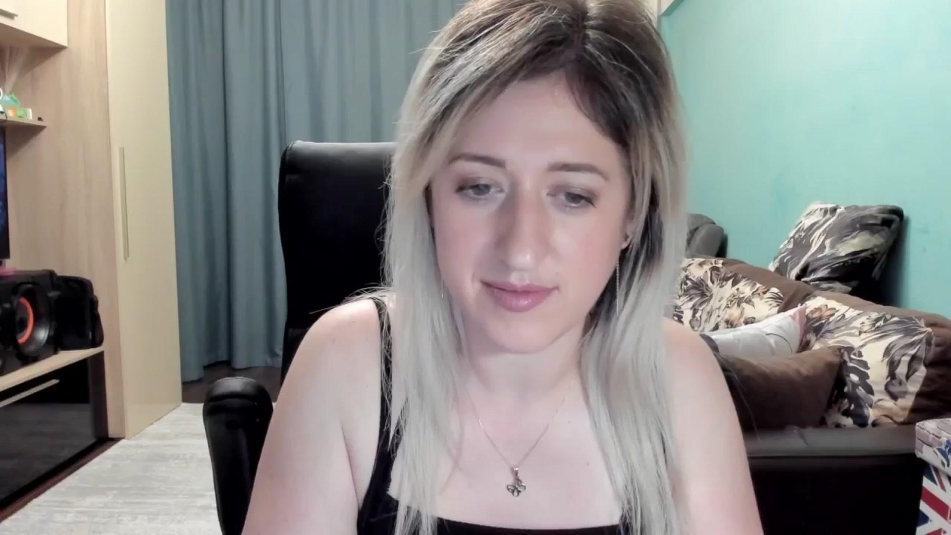 Gallery image thumbnail from SweetDelia_'s myfreecams stream on, 05/05/2026, 24:41 image 2 of 20