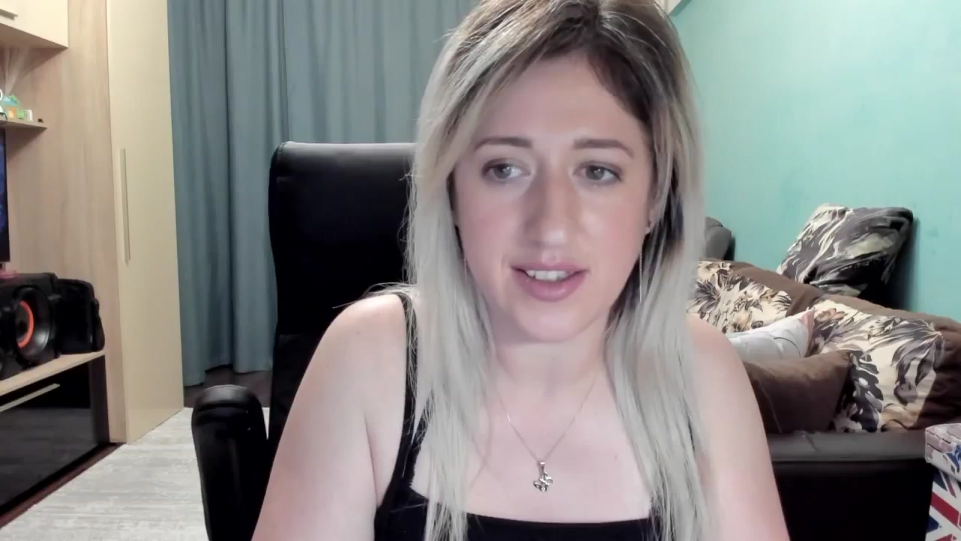 Gallery image thumbnail from SweetDelia_'s myfreecams stream on, 05/05/2026, 24:41 image 1 of 20