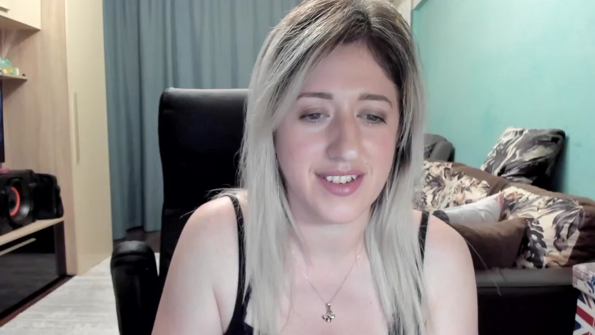 Gallery image thumbnail from SweetDelia_'s myfreecams stream on, 05/05/2026, 24:41 image 10 of 20