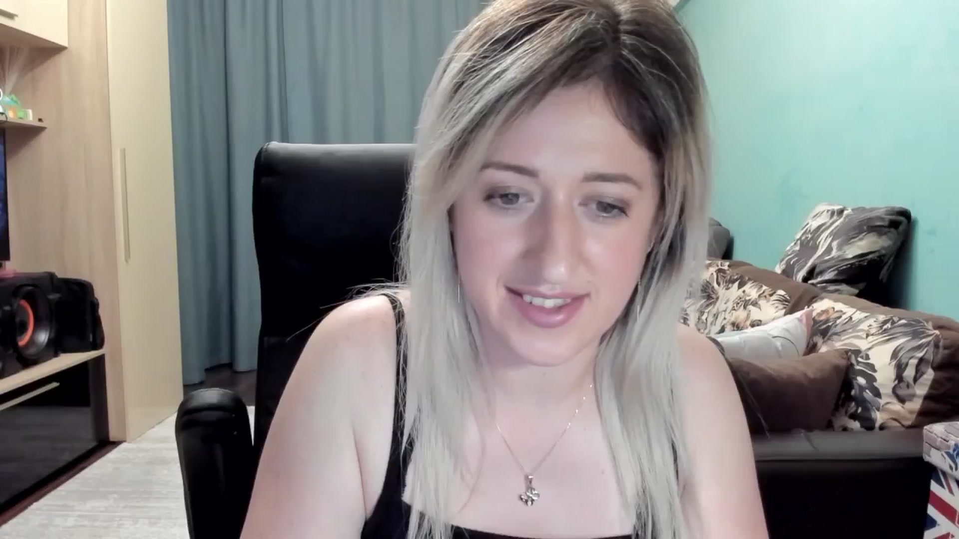 Gallery image thumbnail from SweetDelia_'s myfreecams stream on, 05/05/2026, 24:41 image 6 of 20