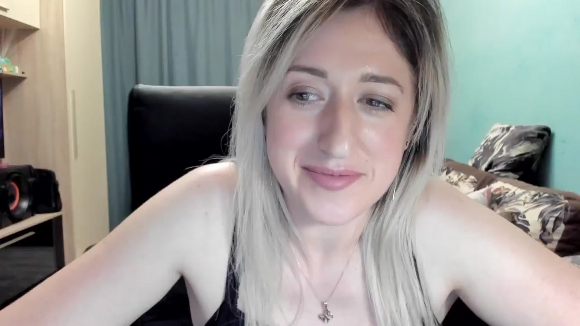 Gallery image thumbnail from SweetDelia_'s myfreecams stream on, 05/05/2026, 24:41 image 11 of 20