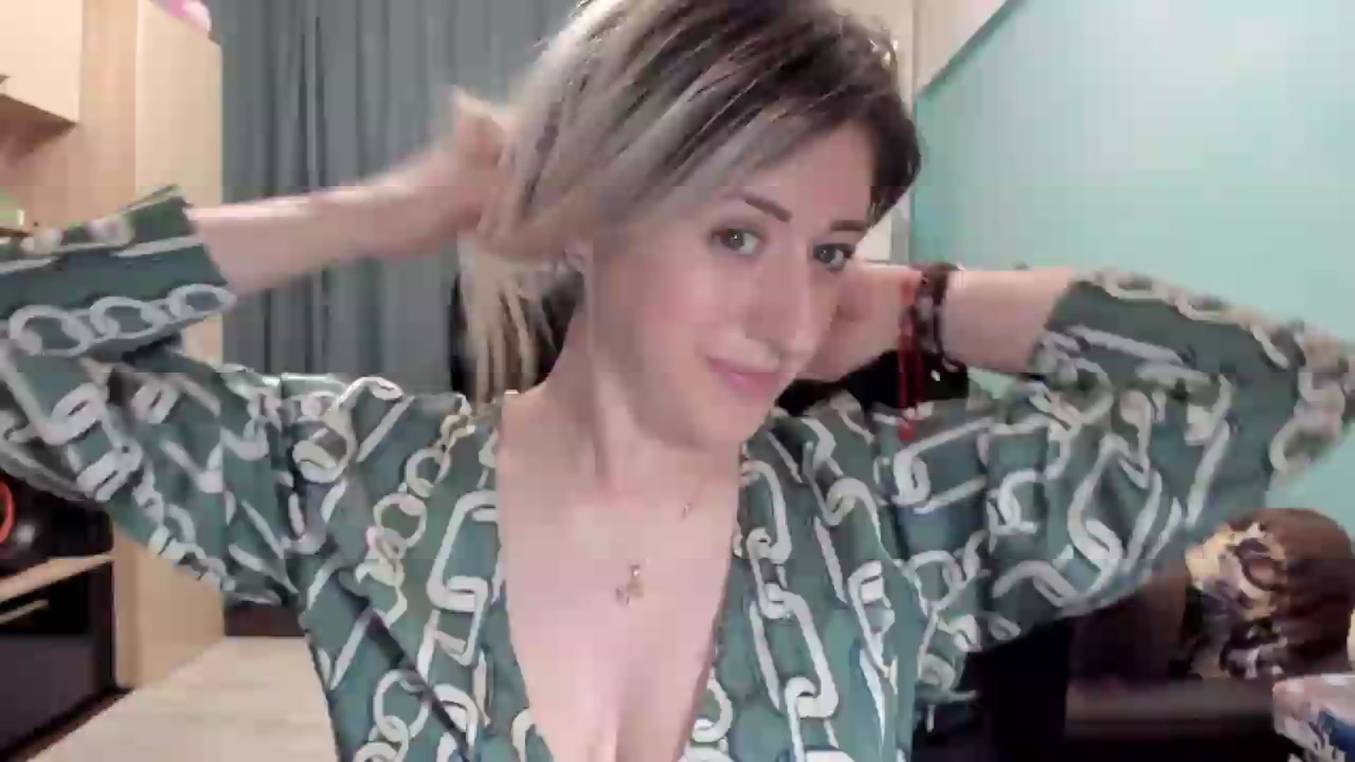 Gallery image thumbnail from SweetDelia_'s myfreecams stream on, 05/06/2026, 02:29 image 19 of 20