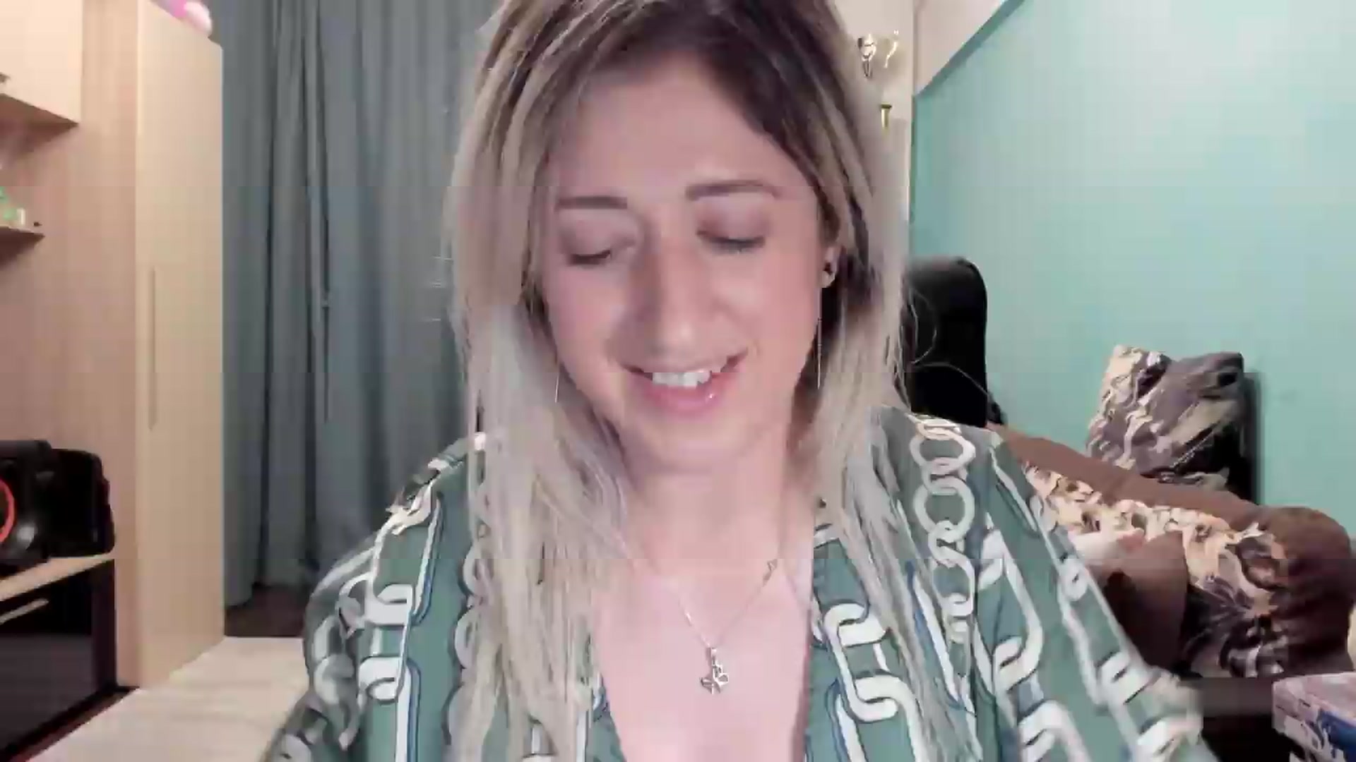 Gallery image thumbnail from SweetDelia_'s myfreecams stream on, 05/06/2026, 02:29 image 6 of 20