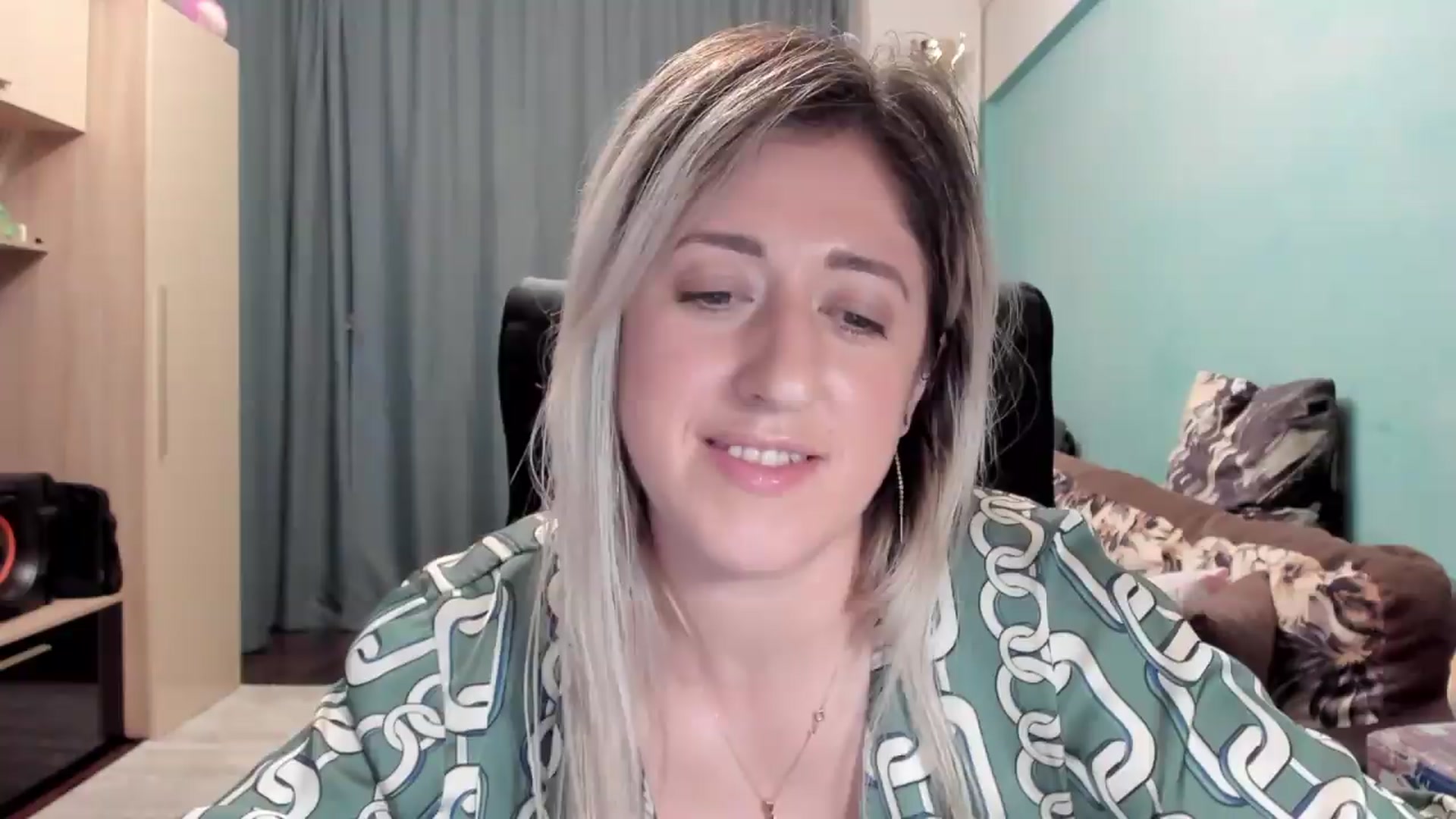 Gallery image thumbnail from SweetDelia_'s myfreecams stream on, 05/06/2026, 02:29 image 18 of 20