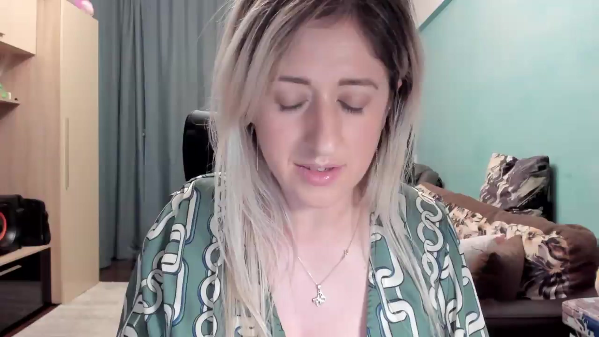 Gallery image thumbnail from SweetDelia_'s myfreecams stream on, 05/06/2026, 02:29 image 7 of 20