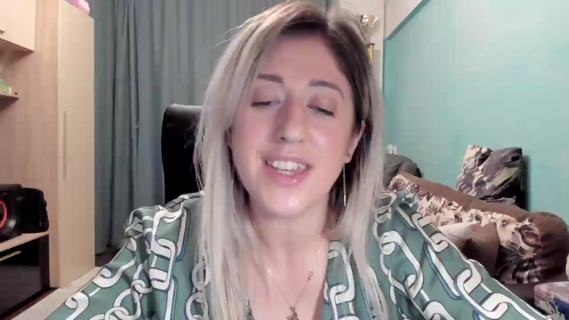 Gallery image thumbnail from SweetDelia_'s myfreecams stream on, 05/06/2026, 02:29 image 10 of 20