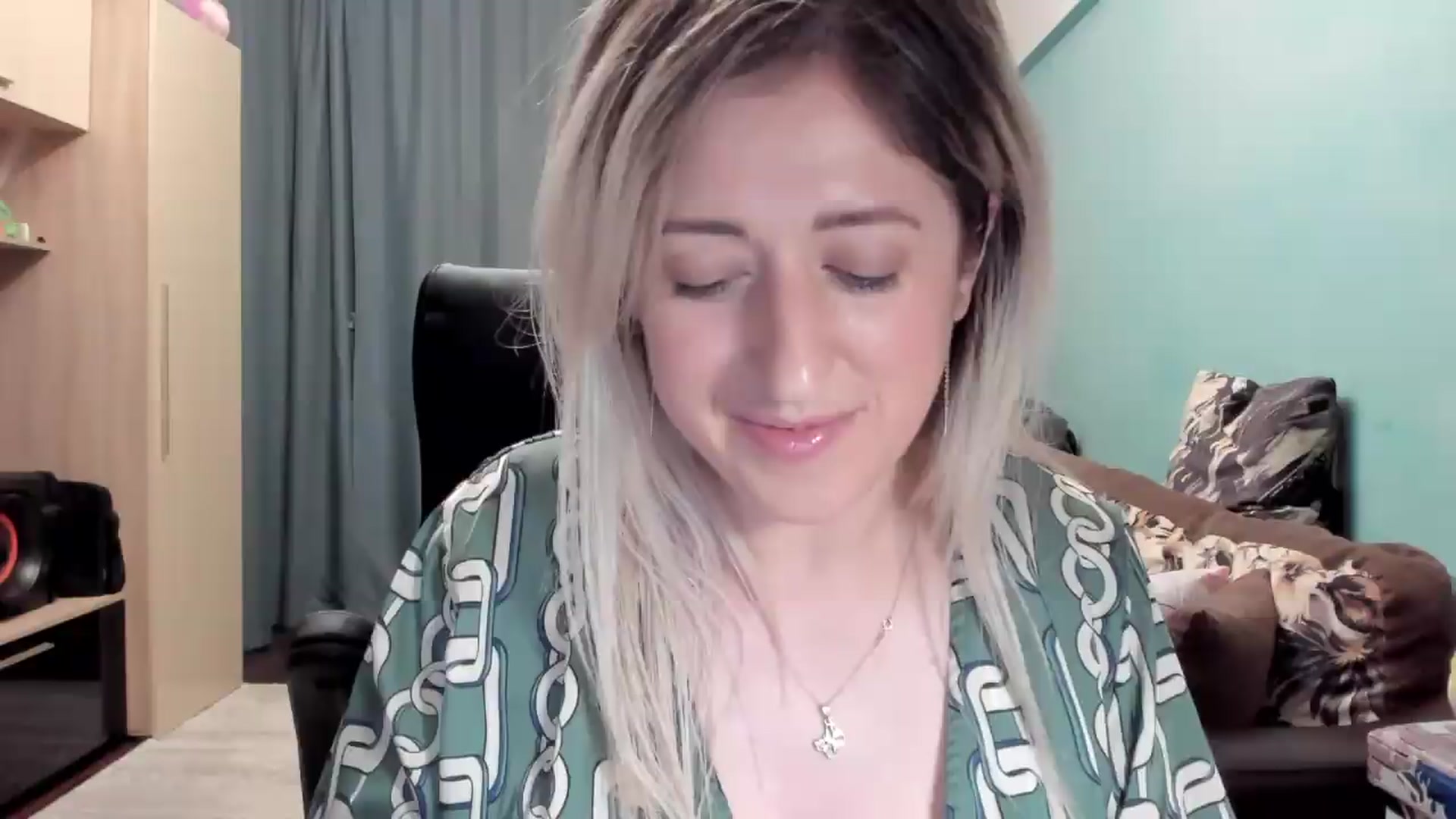 Gallery image thumbnail from SweetDelia_'s myfreecams stream on, 05/06/2026, 02:29 image 9 of 20