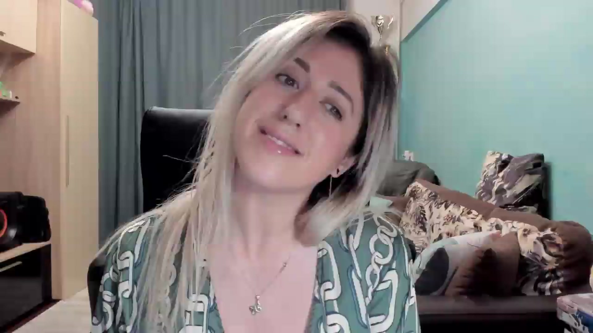 Gallery image thumbnail from SweetDelia_'s myfreecams stream on, 05/06/2026, 02:29 image 2 of 20