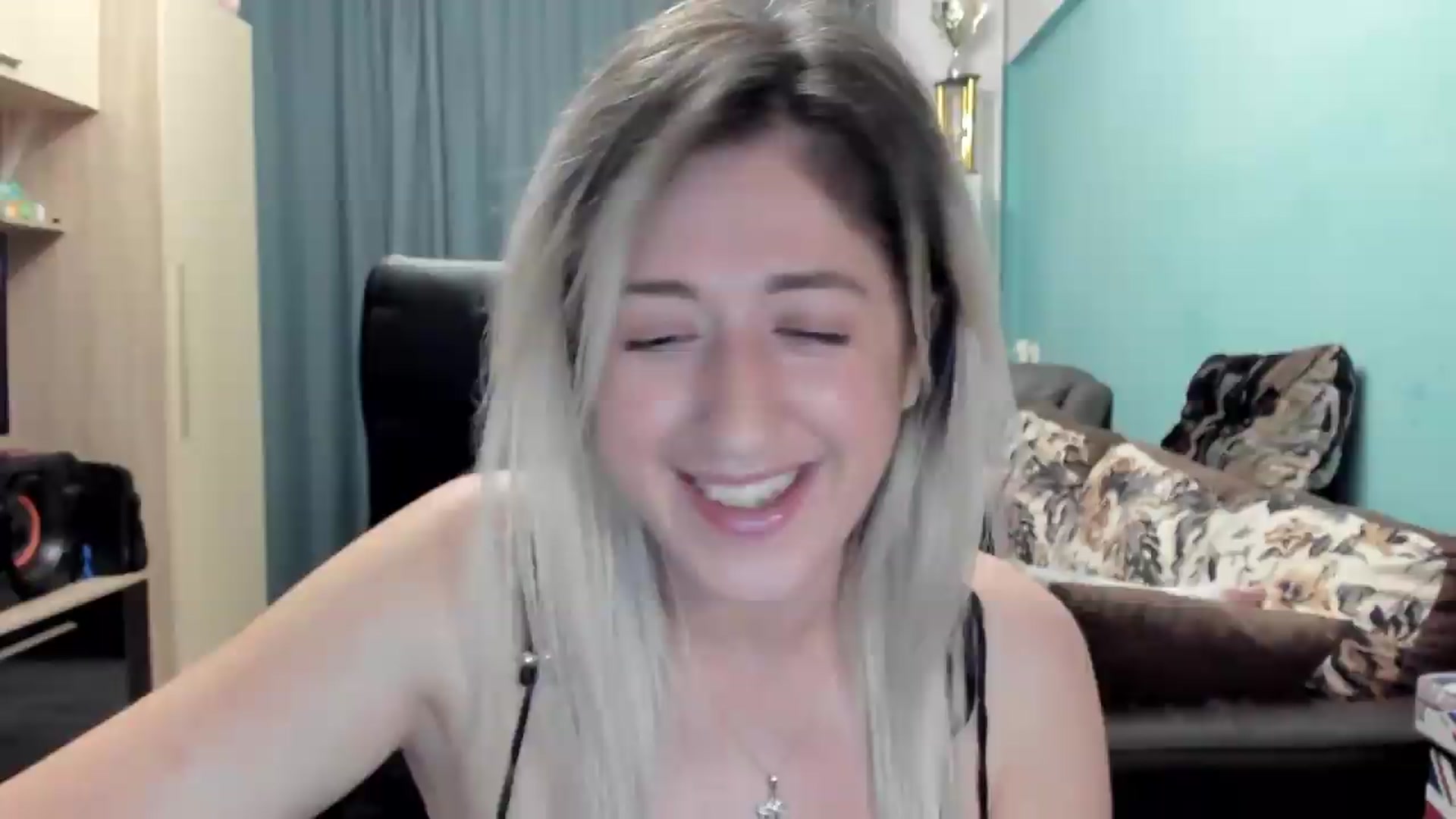 Gallery image thumbnail from SweetDelia_'s myfreecams stream on, 05/12/2026, 24:27 image 2 of 20