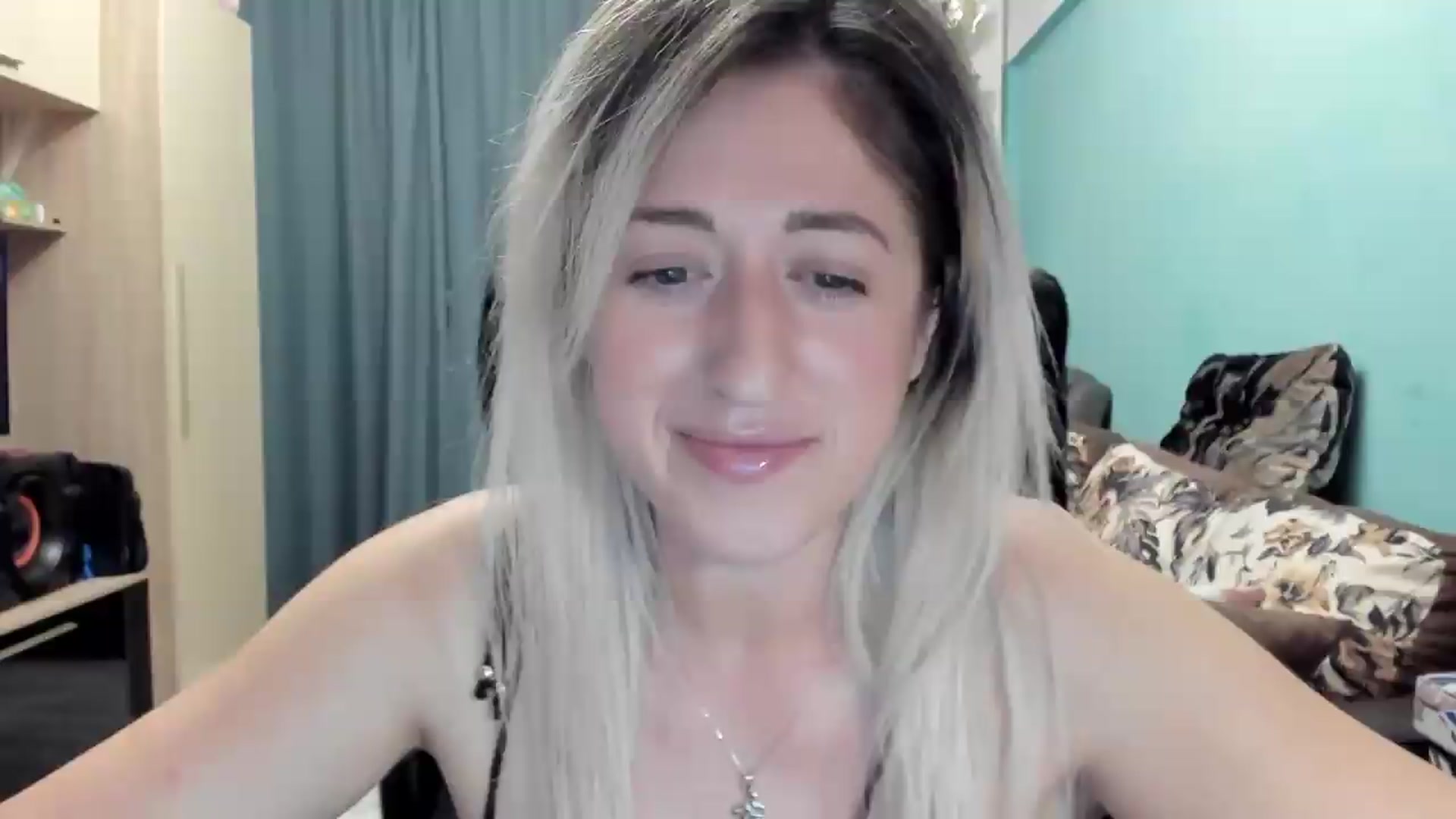 Gallery image thumbnail from SweetDelia_'s myfreecams stream on, 05/12/2026, 24:27 image 1 of 20