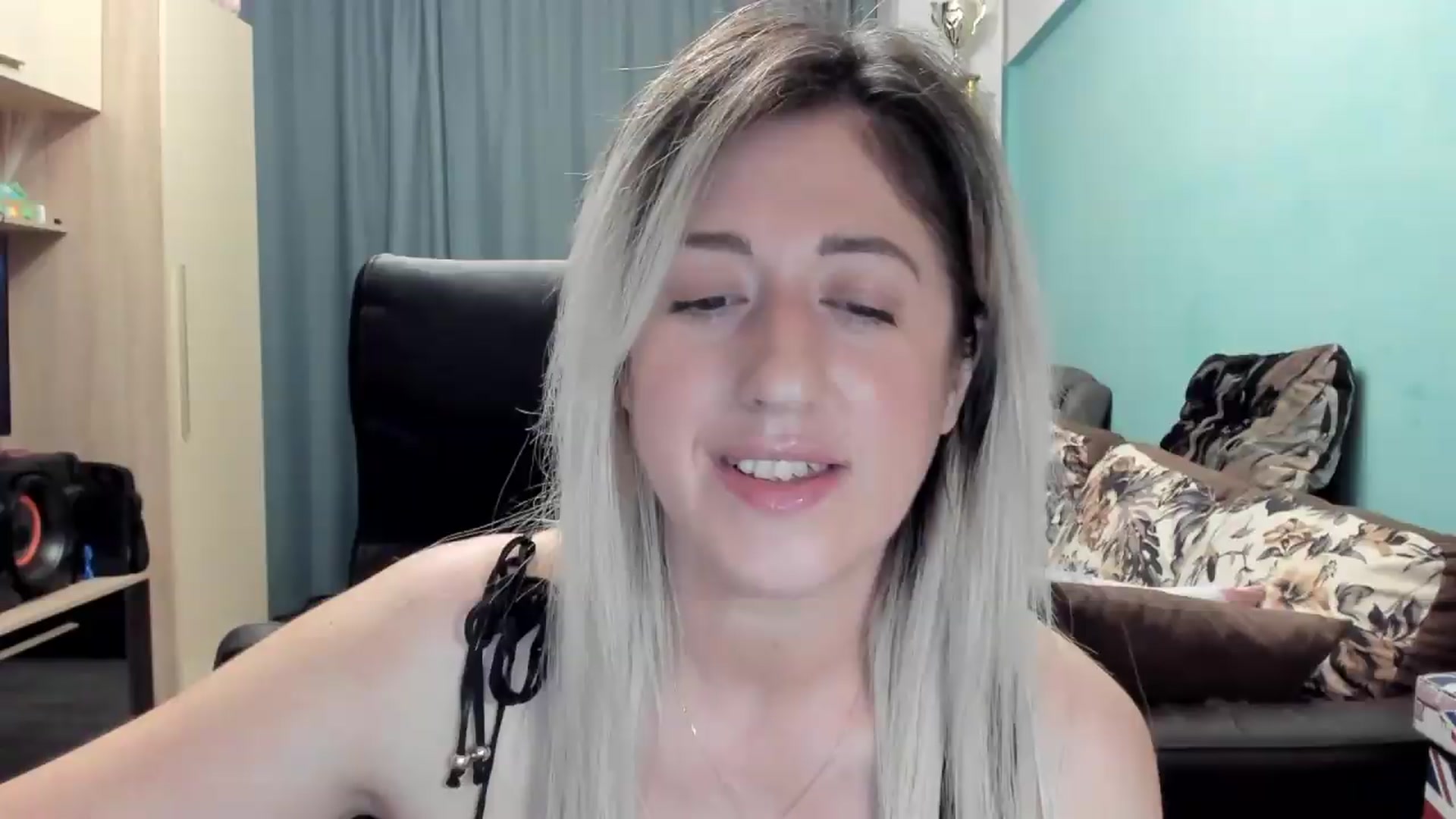Gallery image thumbnail from SweetDelia_'s myfreecams stream on, 05/12/2026, 24:27 image 6 of 20