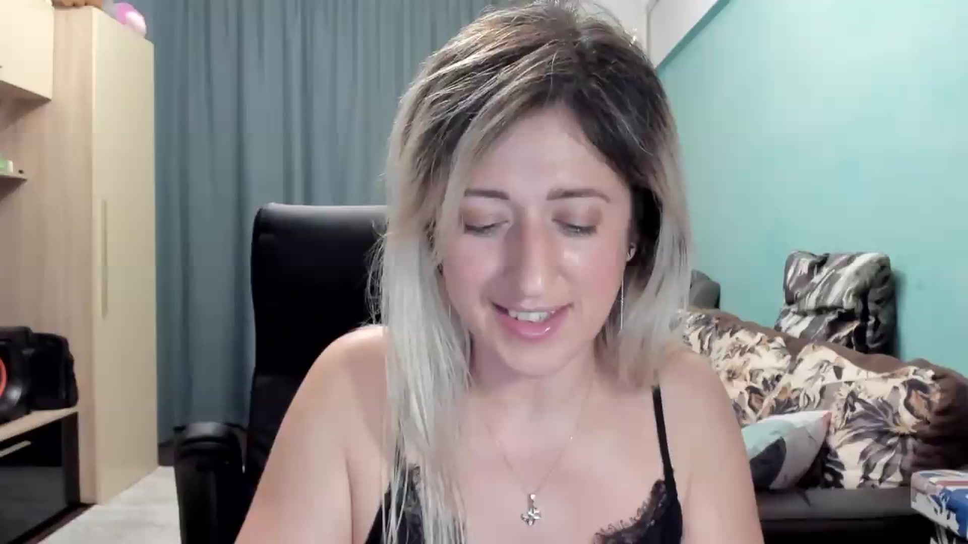 Gallery image thumbnail from SweetDelia_'s myfreecams stream on, 05/14/2026, 24:17 image 3 of 20