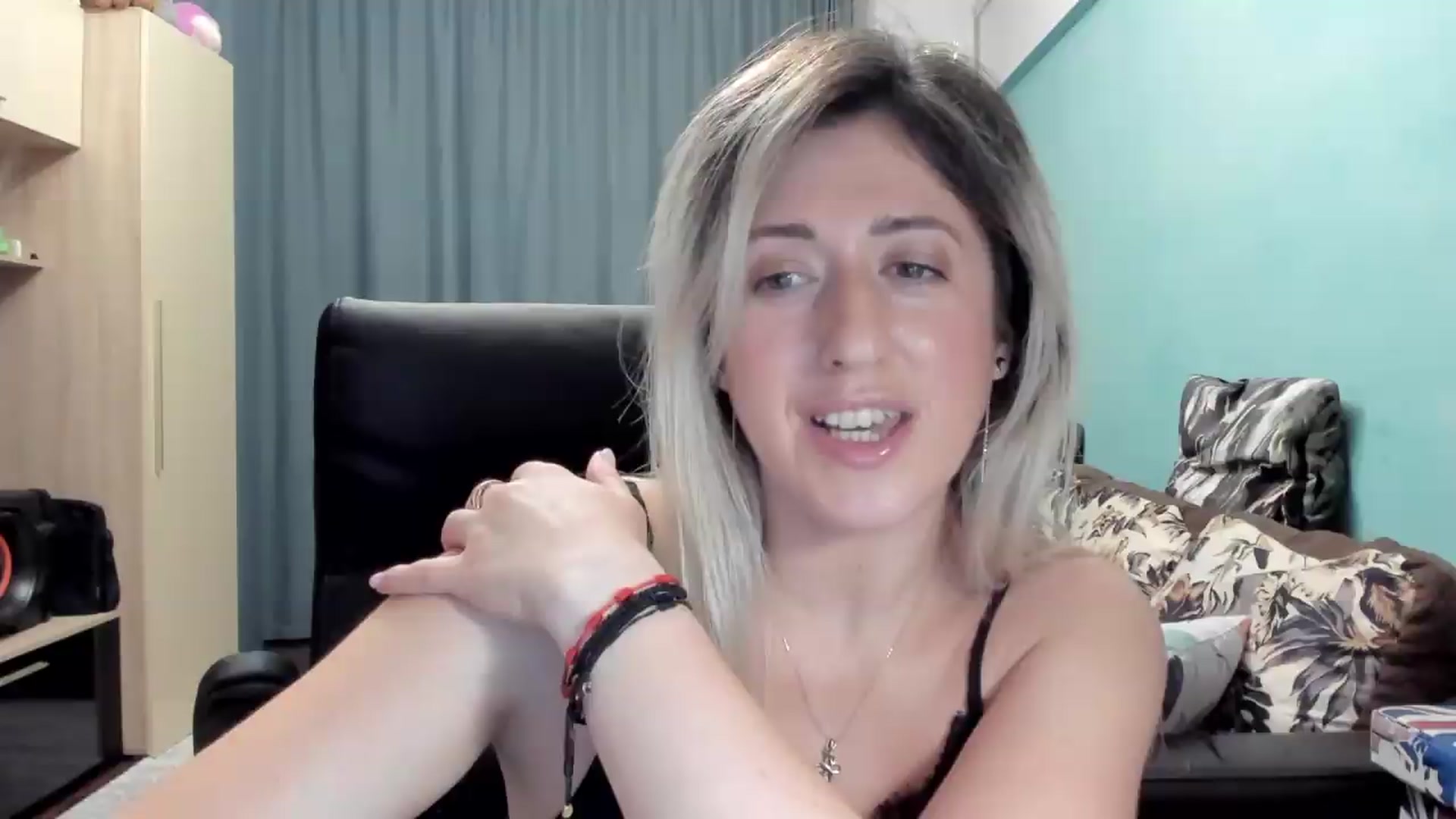 Gallery image thumbnail from SweetDelia_'s myfreecams stream on, 05/14/2026, 24:17 image 4 of 20