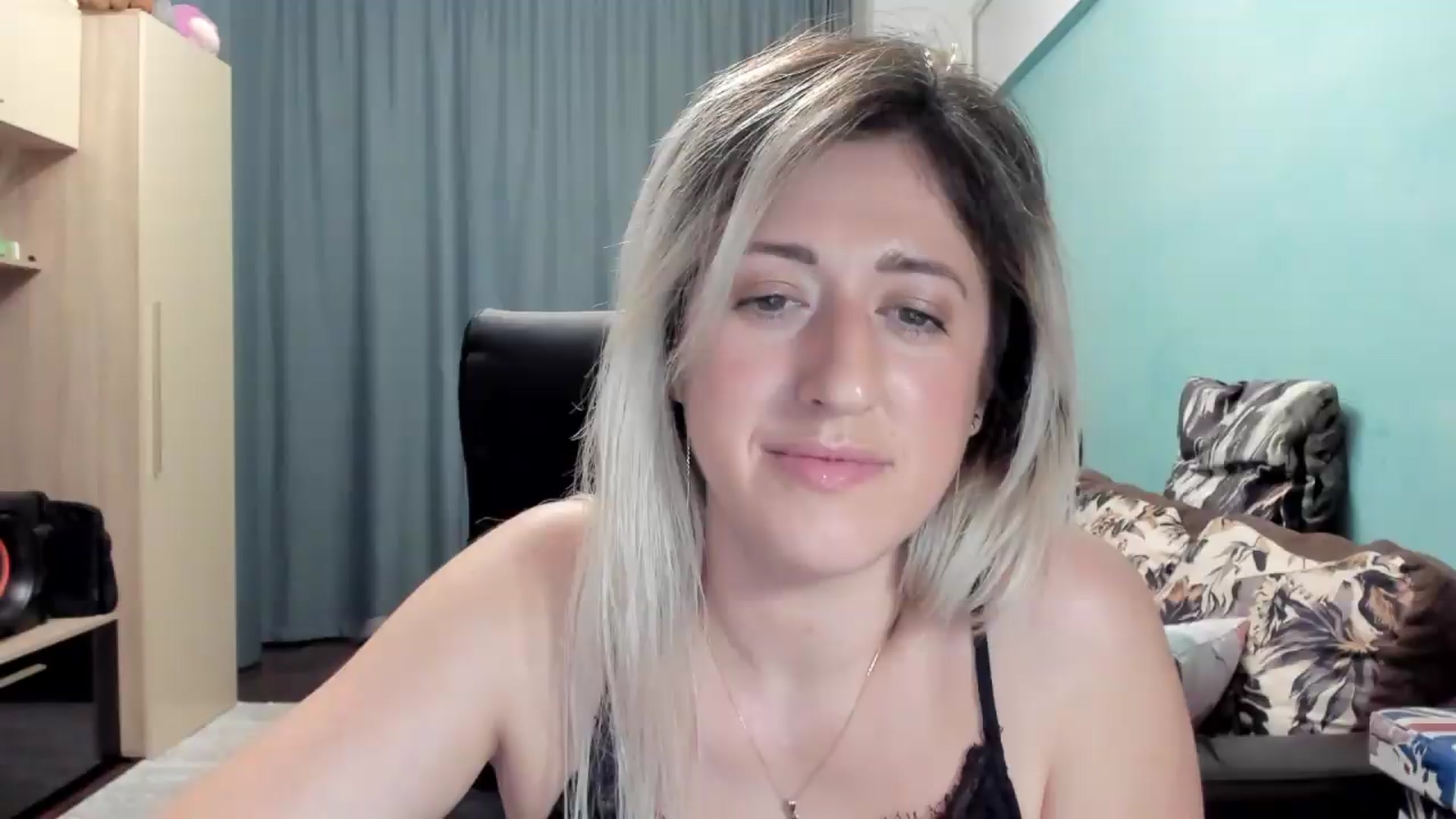 Gallery image thumbnail from SweetDelia_'s myfreecams stream on, 05/14/2026, 24:17 image 8 of 20