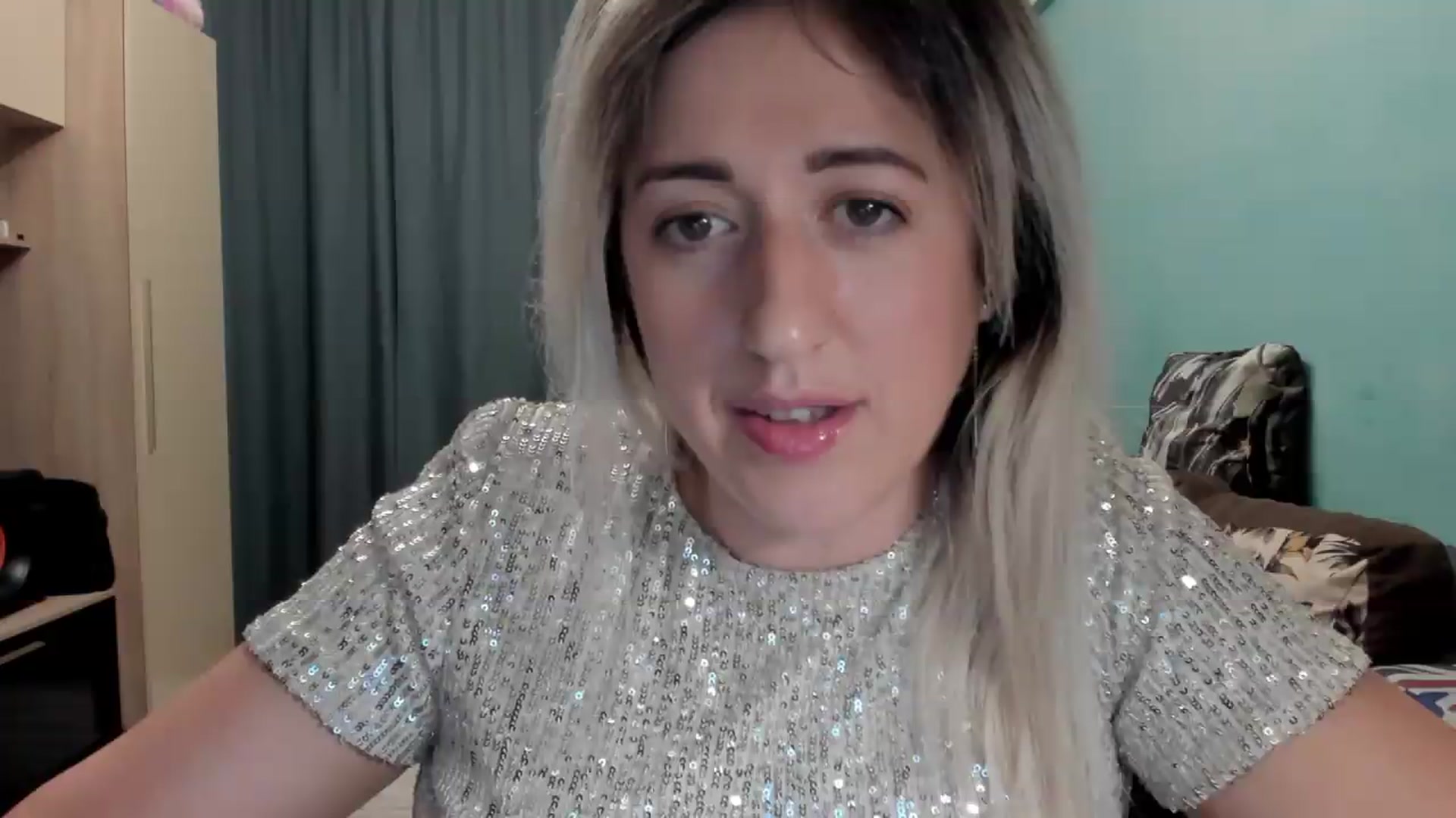 Gallery image thumbnail from SweetDelia_'s myfreecams stream on, 05/14/2026, 23:53 image 14 of 20