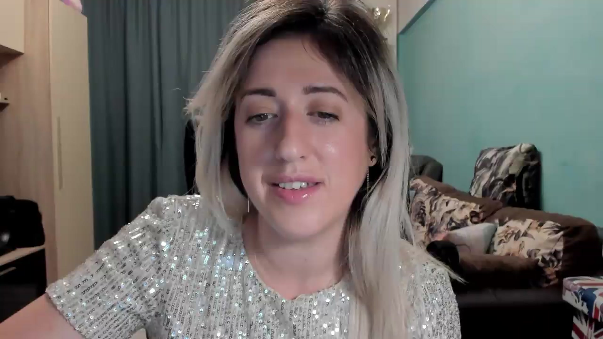 Gallery image thumbnail from SweetDelia_'s myfreecams stream on, 05/15/2026, 02:31 image 15 of 20