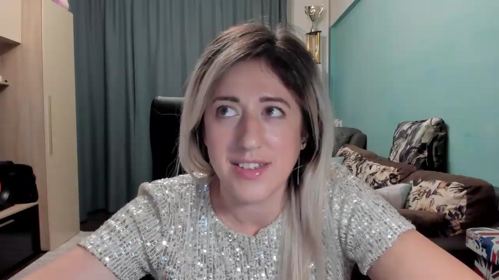 Gallery image thumbnail from SweetDelia_'s myfreecams stream on, 05/15/2026, 02:31 image 1 of 20