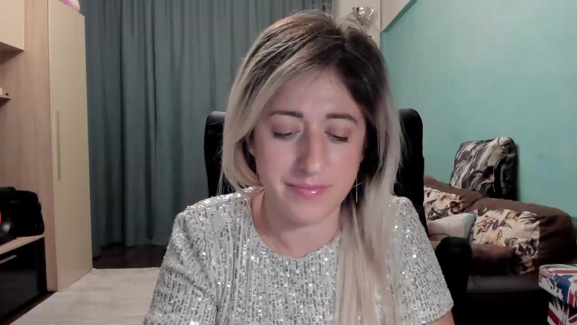 Gallery image thumbnail from SweetDelia_'s myfreecams stream on, 05/15/2026, 02:31 image 2 of 20