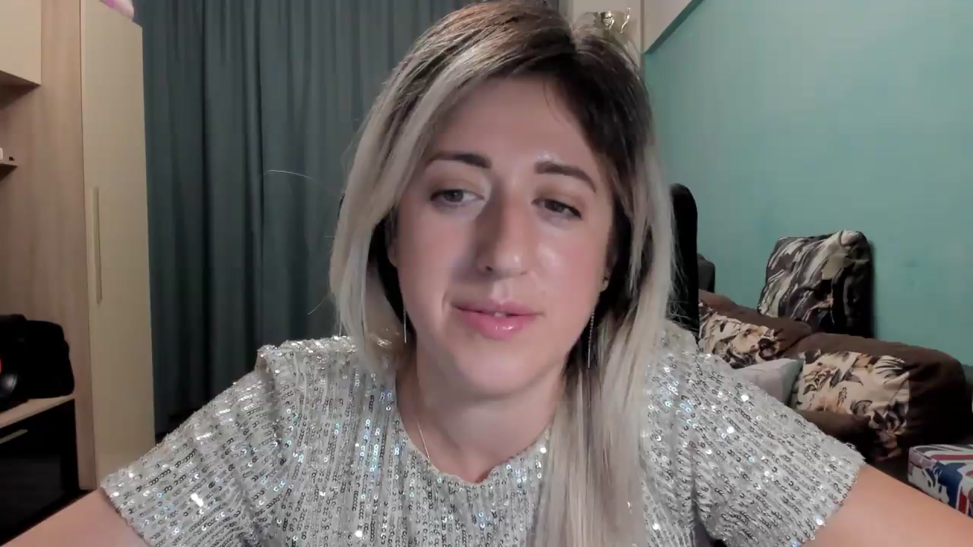 Gallery image thumbnail from SweetDelia_'s myfreecams stream on, 05/15/2026, 02:31 image 14 of 20