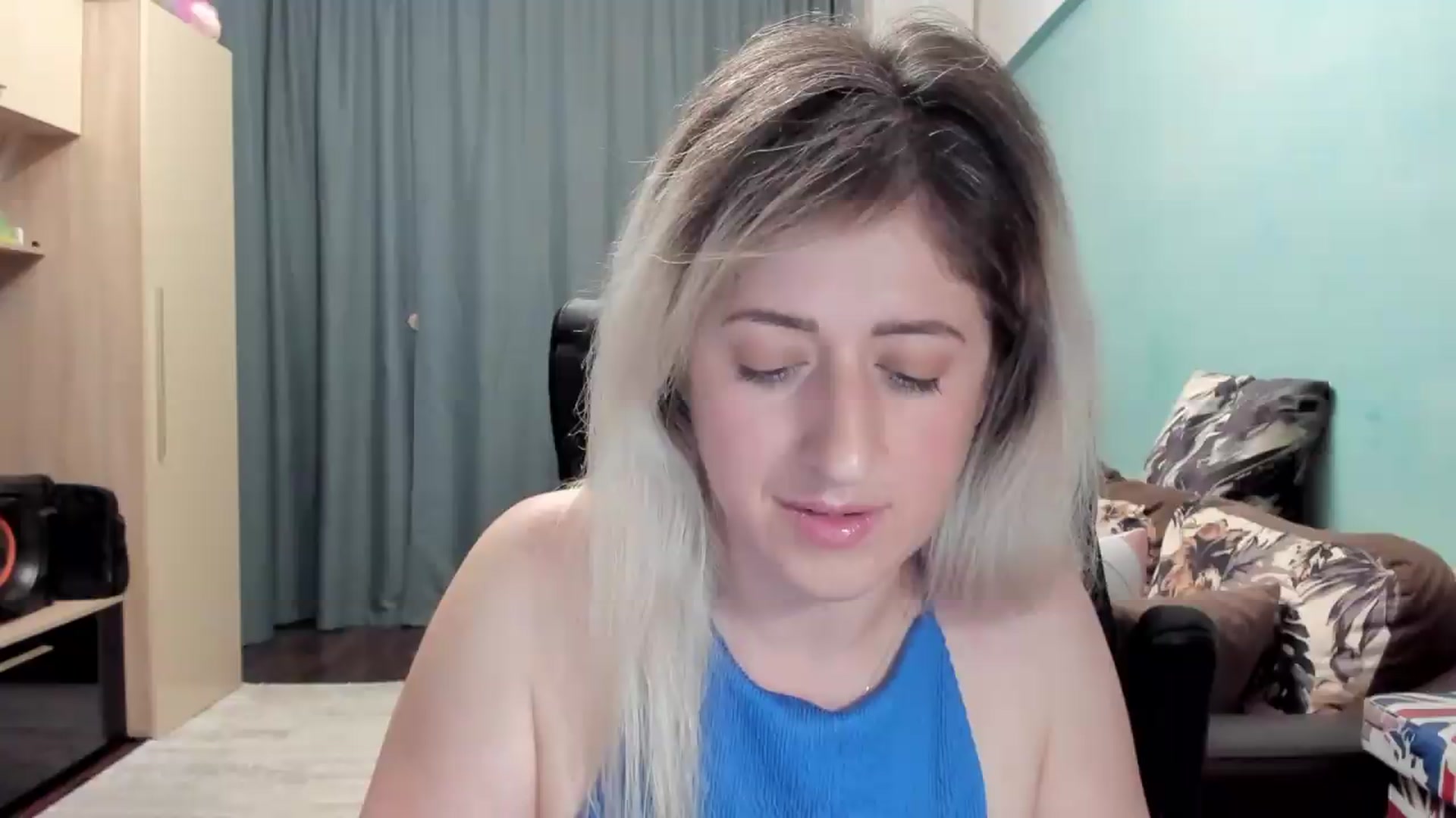 Gallery image thumbnail from SweetDelia_'s myfreecams stream on, 05/18/2026, 01:34 image 13 of 20