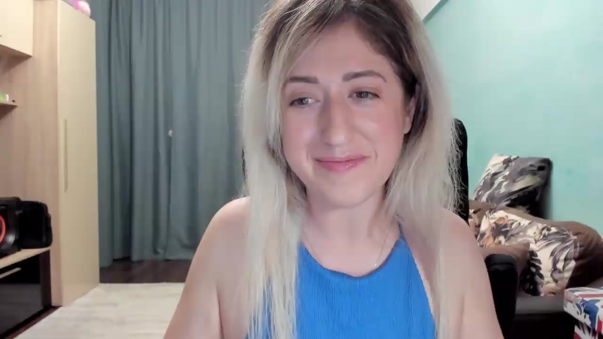 Gallery image thumbnail from SweetDelia_'s myfreecams stream on, 05/18/2026, 01:34 image 17 of 20
