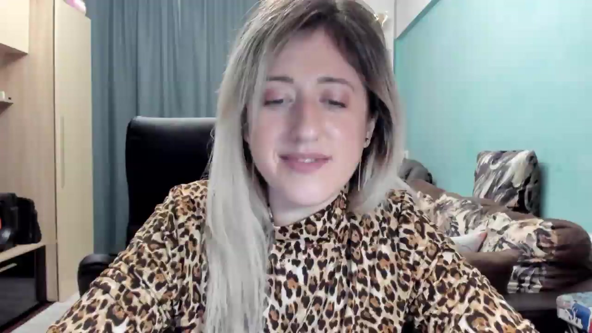 Gallery image thumbnail from SweetDelia_'s myfreecams stream on, 05/22/2026, 24:55 image 19 of 20