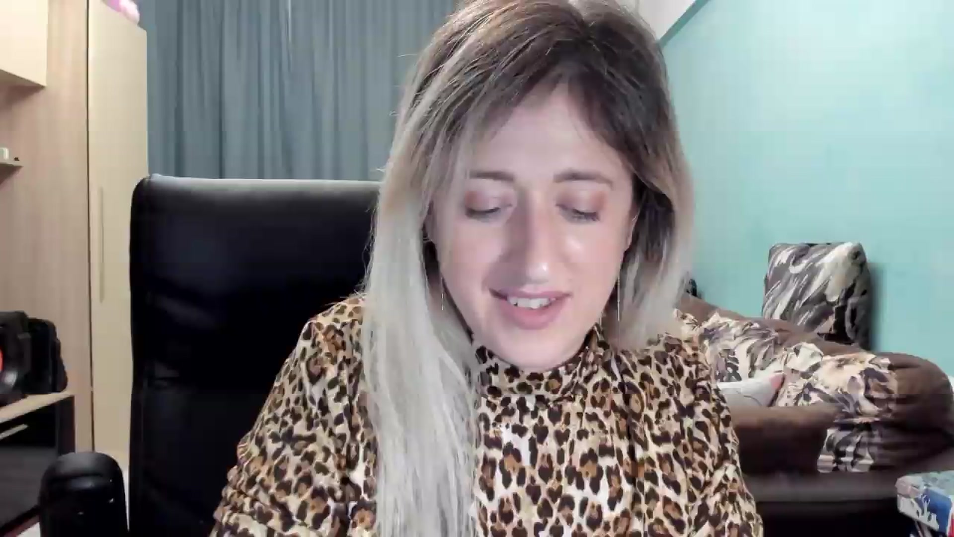 Gallery image thumbnail from SweetDelia_'s myfreecams stream on, 05/22/2026, 24:55 image 4 of 20