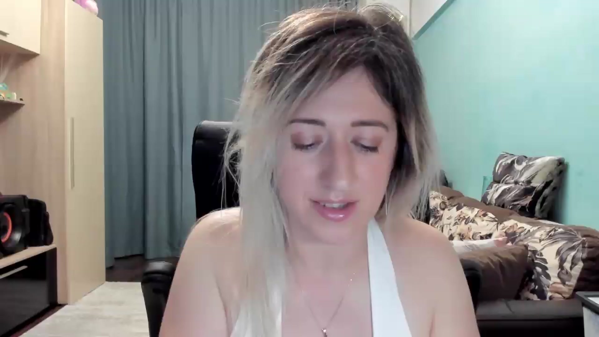 Gallery image thumbnail from SweetDelia_'s myfreecams stream on, 05/27/2026, 24:15 image 10 of 20
