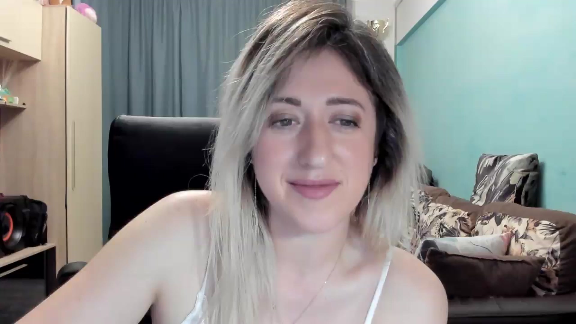Gallery image thumbnail from SweetDelia_'s myfreecams stream on, 05/30/2026, 02:09 image 5 of 20