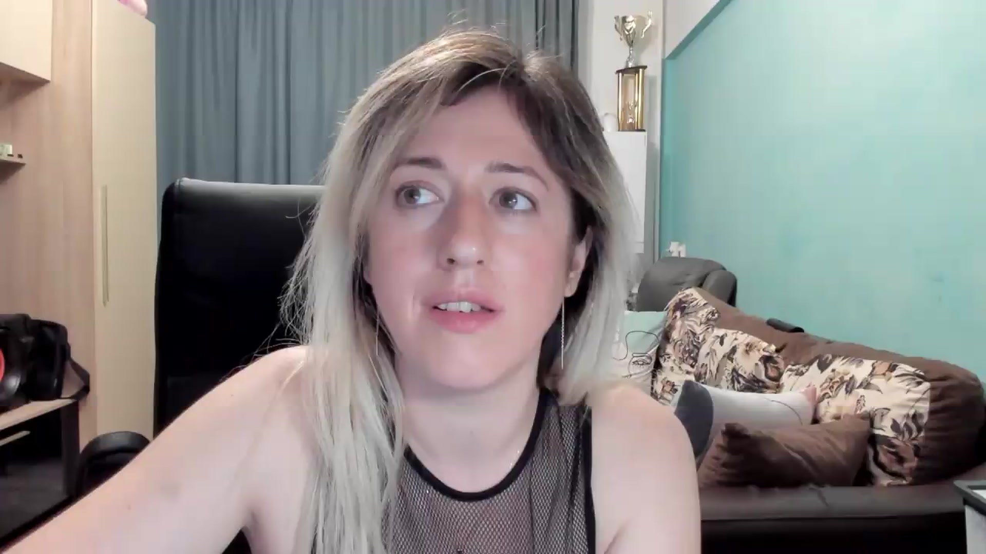 Gallery image thumbnail from SweetDelia_'s myfreecams stream on, 06/01/2026, 03:07 image 12 of 20