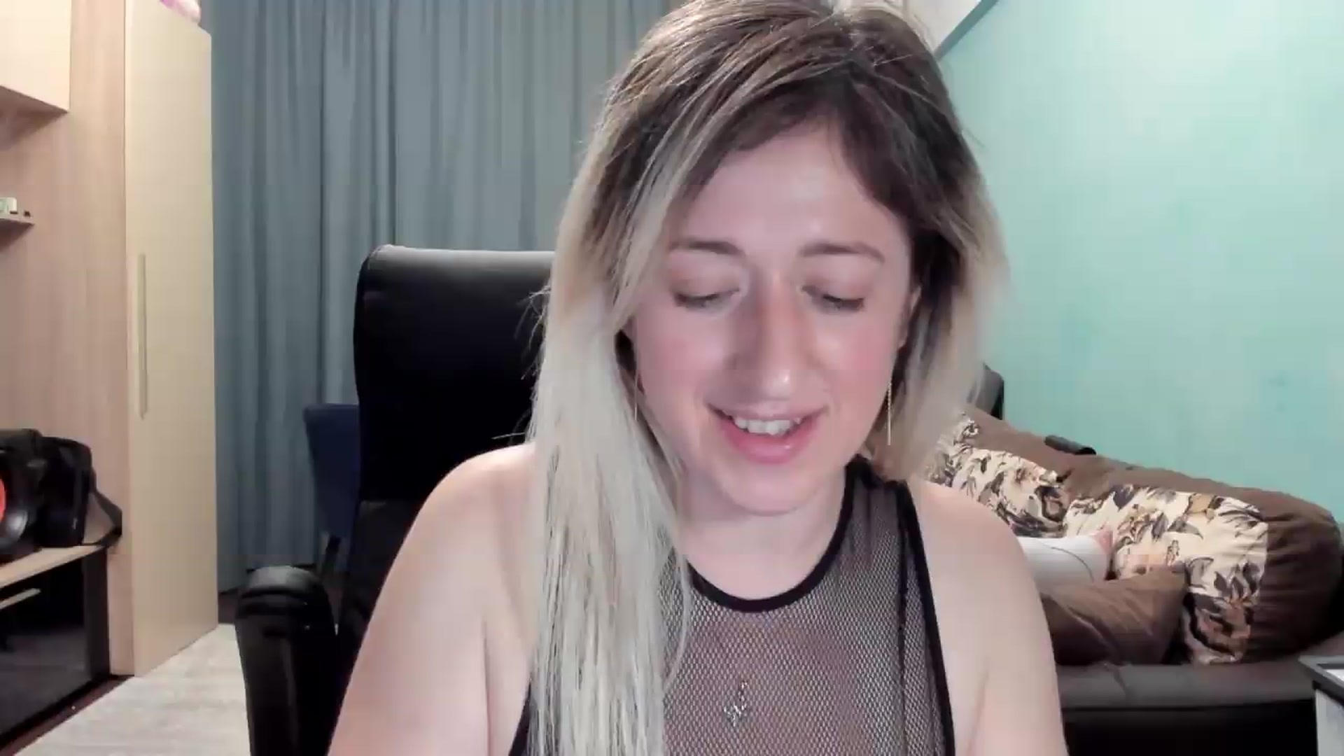 Gallery image thumbnail from SweetDelia_'s myfreecams stream on, 06/01/2026, 03:07 image 2 of 20