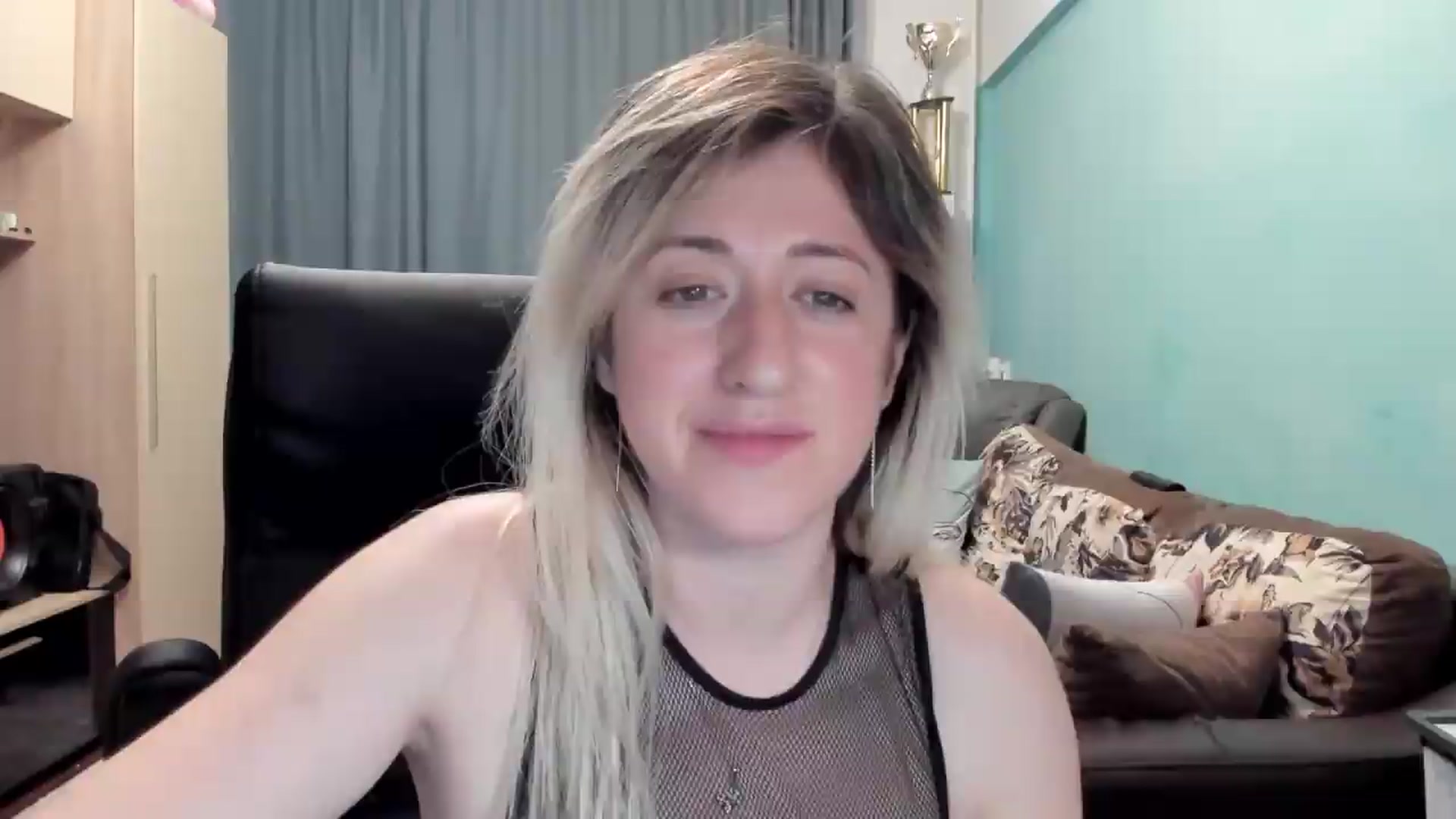 Gallery image thumbnail from SweetDelia_'s myfreecams stream on, 06/01/2026, 03:07 image 13 of 20