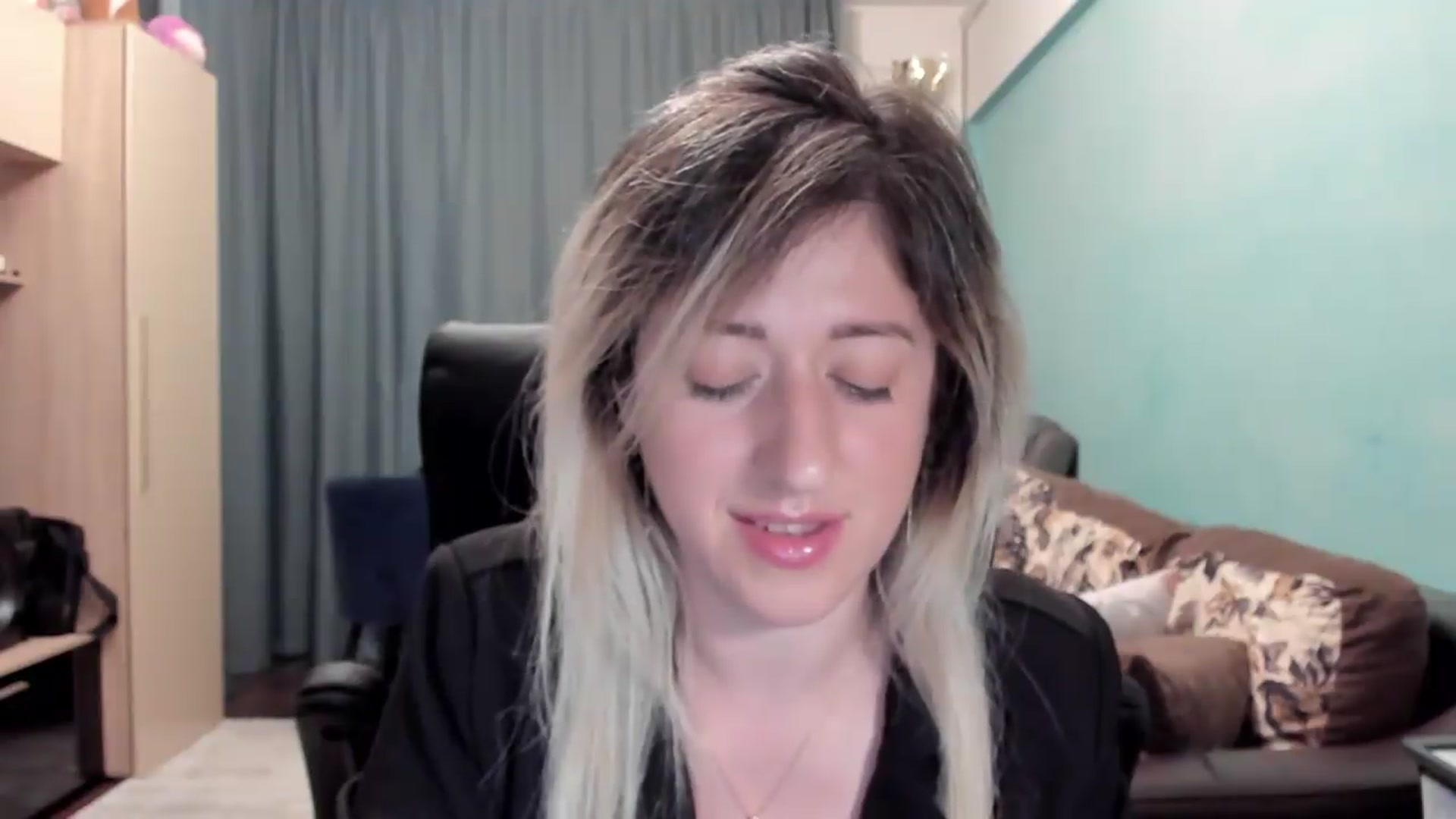 Gallery image thumbnail from SweetDelia_'s myfreecams stream on, 06/01/2026, 23:59 image 17 of 20