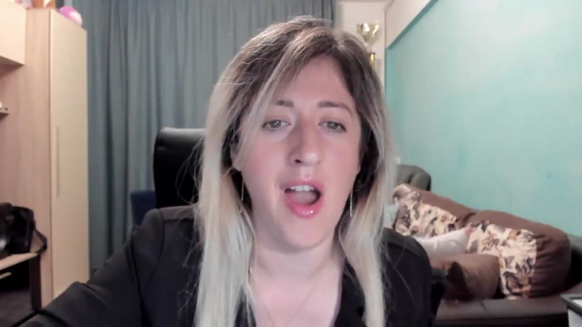 Gallery image thumbnail from SweetDelia_'s myfreecams stream on, 06/01/2026, 23:59 image 15 of 20